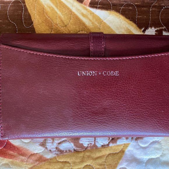 Union Code Burgundy Dark Wine Red Genuine Leather RFID Protected Folding Wallet - Picture 2 of 7